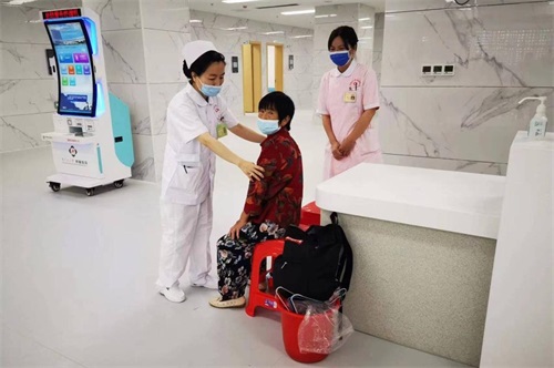 醫(yī)院提升優(yōu)質(zhì)服務(wù)的必要性及舉措(圖3)